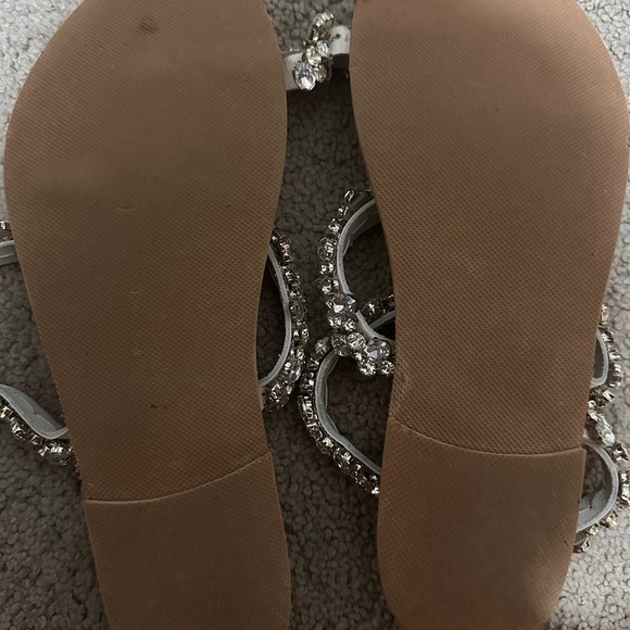 Elegant Silver Embellished Sandals - Picture 5 of 6